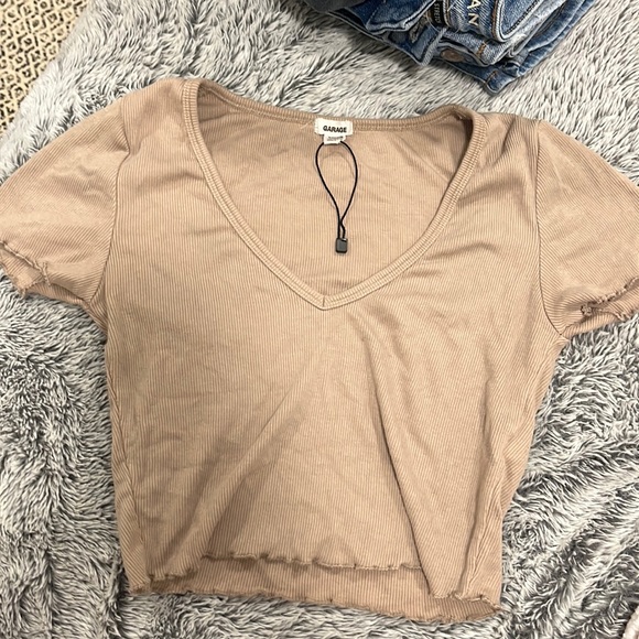 garage top - Picture 1 of 1